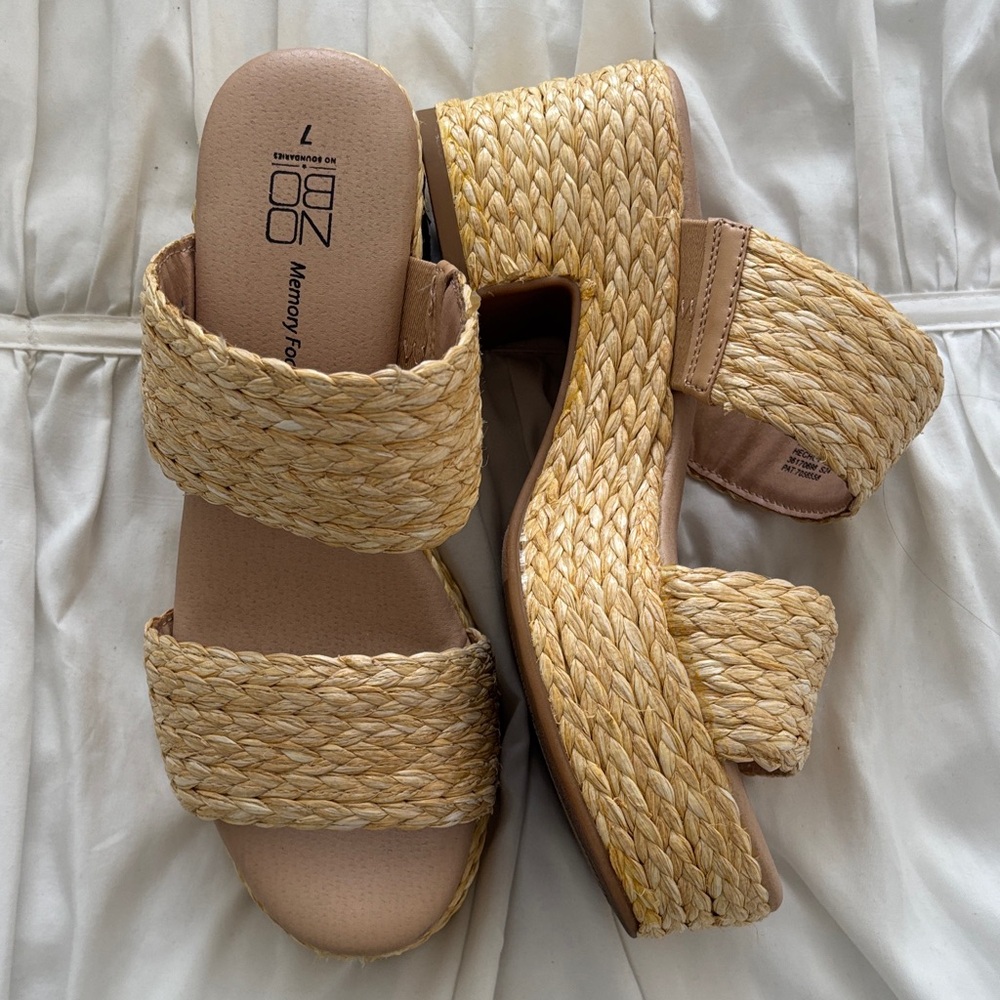 Women's Tan Woven Sandals